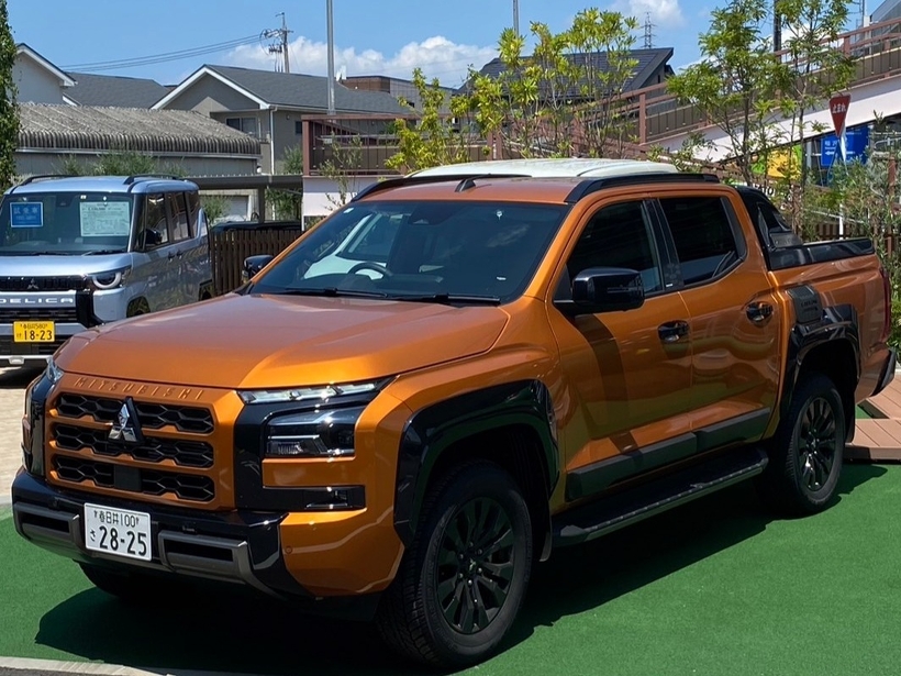 トライトン 4WD  GSR